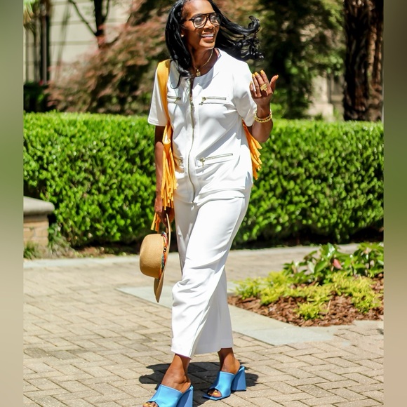 Boston Proper Beyond Travel Cropped Chic Wrinkle Resistant -2 Piece- Worn Once - Picture 6 of 17